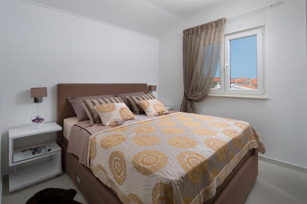 Apartments Vista Royal Вир Екстер'єр фото