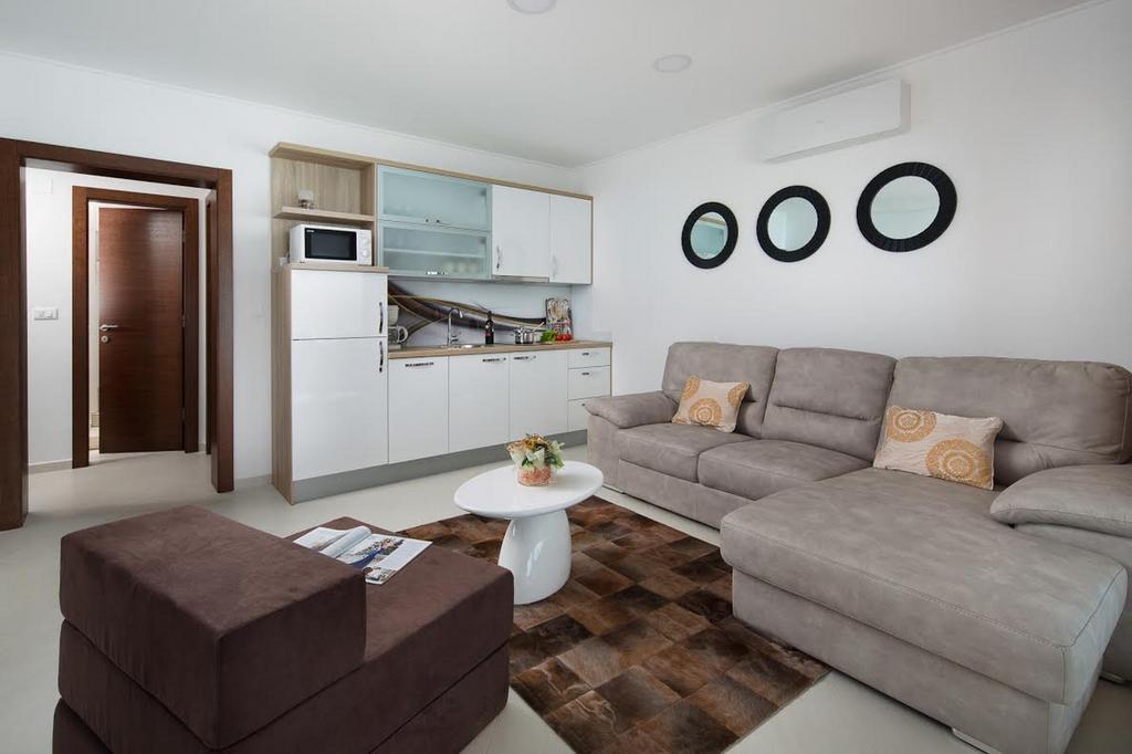 Apartments Vista Royal Вир Екстер'єр фото
